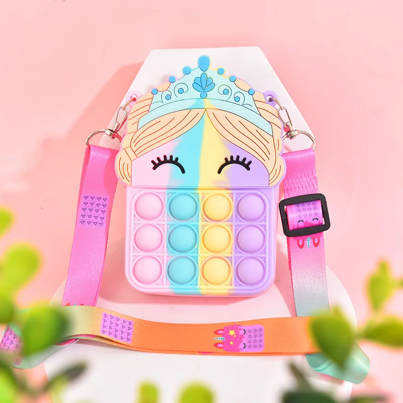 Cute Crown Princess Bags Pop Fidget Toys Kids Girls Pencil Cases Simple Dimple Sensory Figet Toy Bolso Antistress Christmas Gift
Cute Crown Princess Bags Pop Fidget Toys Kids Girls Pencil Cases Simple Dimple Sensory Figet Toy Bolso Antistress Christmas Gift