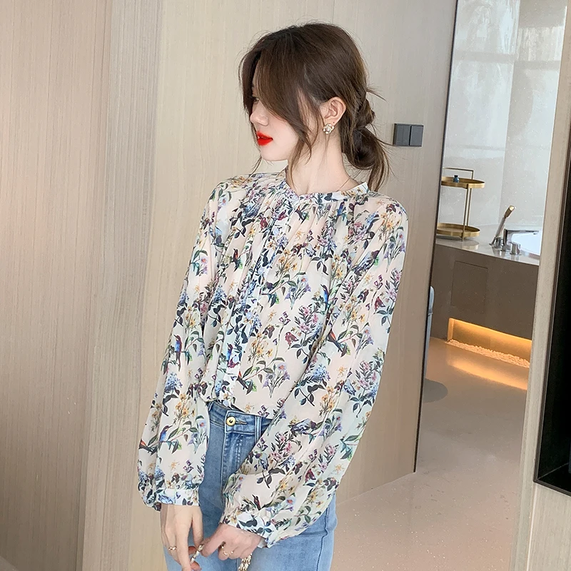 Шифоновая рубашка для женщин, Новинка лета 2023, повседневные блузки с цветочным принтом, атласный СВОБОДНЫЙ Модный Топ с длинным рукавом и круглым вырезом
Шифоновая рубашка для женщин, Новинка лета 2023, повседневные блузки с цветочным принтом, атласный СВОБОДНЫЙ Модный Топ с длинным рукавом и круглым вырезом