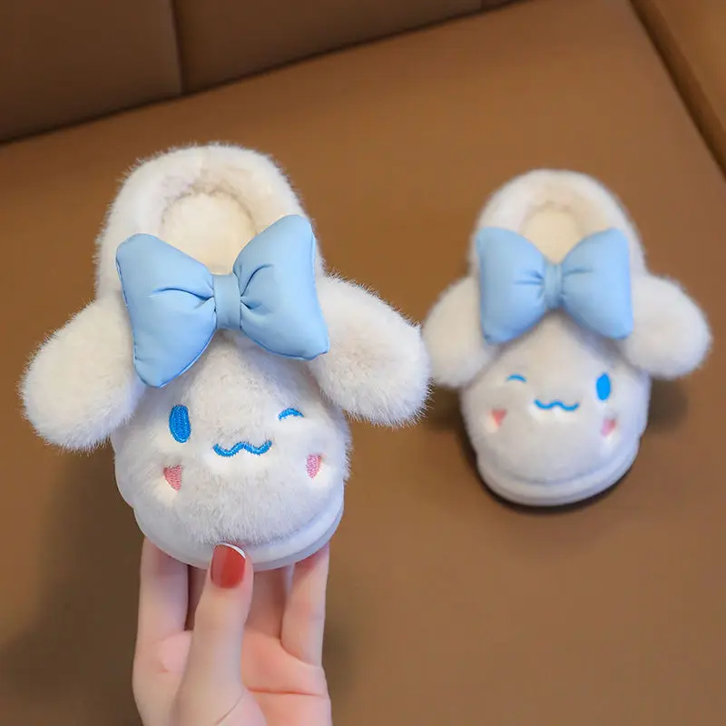 Sanrio Family Slippers Cinnamoroll Kawaii Little Princess Cute Woolly Cotton Slippers Autumn and Winter Thick Sole Non-Slip
Sanrio Family Slippers Cinnamoroll Kawaii Little Princess Cute Woolly Cotton Slippers Autumn and Winter Thick Sole Non-Slip