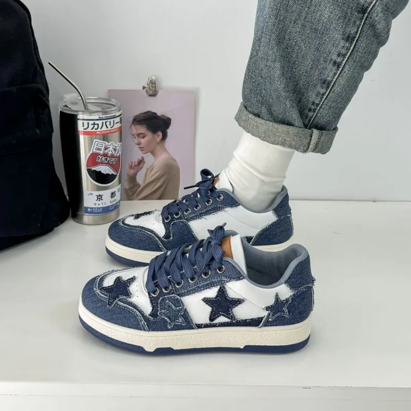 Y2K Women Korean Fashion Casual Kawaii Star Canvas Platform Sports Sneaker Athletic Flat Shoe Tennis Shoes Sneakers Men Footwear 
Y2K Women Korean Fashion Casual Kawaii Star Canvas Platform Sports Sneaker Athletic Flat Shoe Tennis Shoes Sneakers Men Footwear