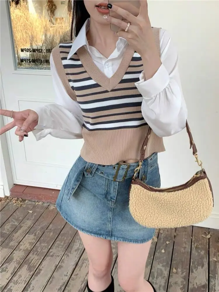 Korean Blouses Women Square Collar Long Sleeve Shirts Fake Two Pieces Patchwork Knitted Blouse Vintage Stripe All Mastch Tops
Korean Blouses Women Square Collar Long Sleeve Shirts Fake Two Pieces Patchwork Knitted Blouse Vintage Stripe All Mastch Tops