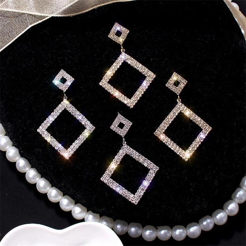 925 silver needle geometric personality square earrings female temperament simple Korean long net red earrings earrings
925 silver needle geometric personality square earrings female temperament simple Korean long net red earrings earrings