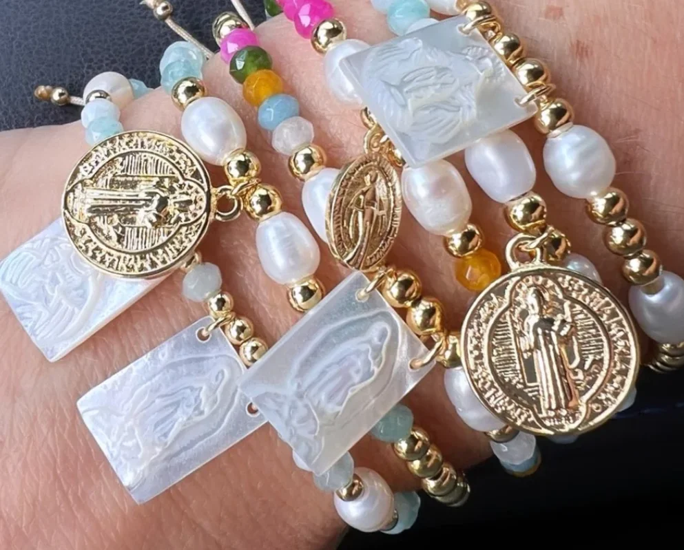 Shinus fashion new freshwater pearl bracelet, color nature beads Virgin Mary bracelets wholesale for party 
Shinus fashion new freshwater pearl bracelet, color nature beads Virgin Mary bracelets wholesale for party