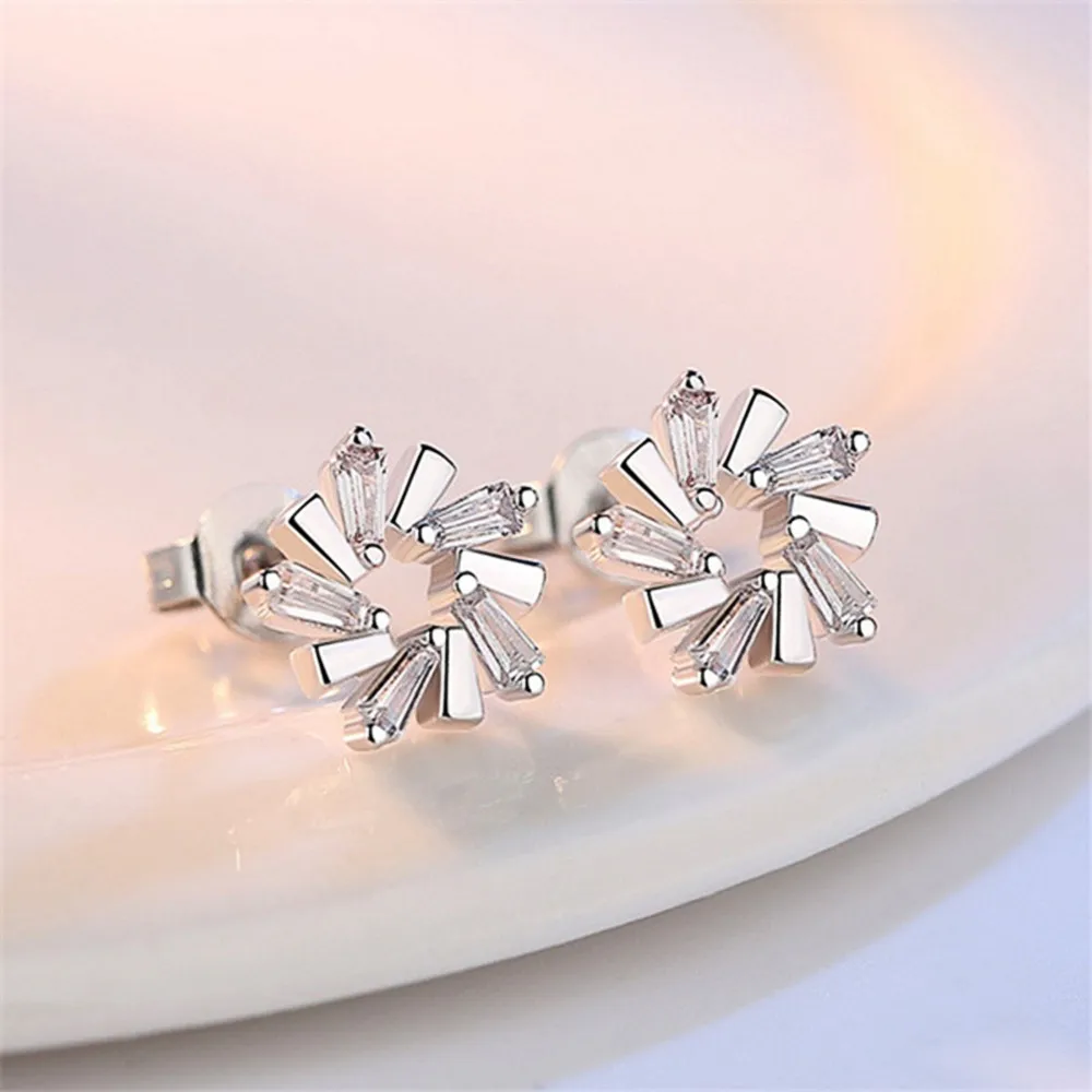 CAOSHI Fancy Stud Earrings for Women Dazzling Zirconia Accessories for Daily Life Elegant Female Wedding Accessories Dainty Gift
CAOSHI Fancy Stud Earrings for Women Dazzling Zirconia Accessories for Daily Life Elegant Female Wedding Accessories Dainty Gift
