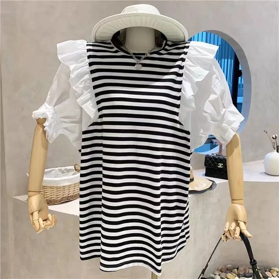 Graphic T Shirts Korean Butterfly Sleeve Hit Color Patchwork Striped Shirts for Women Casual O-neck Tops Mujer
Graphic T Shirts Korean Butterfly Sleeve Hit Color Patchwork Striped Shirts for Women Casual O-neck Tops Mujer