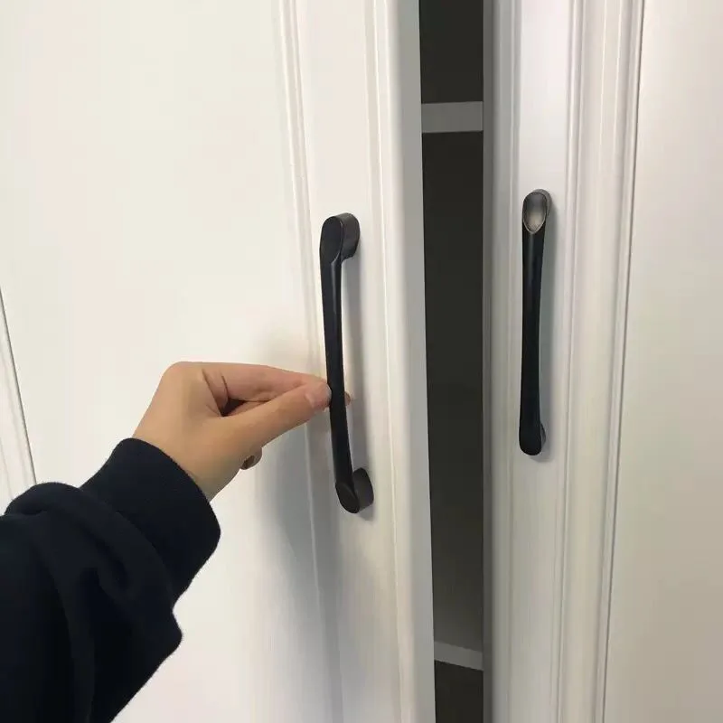 Black Cabinet Handle Square Furniture Hardware Stainless Steel Kitchen Door Knobs Cupboard Wardrobe Drawer Pulls Bar Handle
Black Cabinet Handle Square Furniture Hardware Stainless Steel Kitchen Door Knobs Cupboard Wardrobe Drawer Pulls Bar Handle