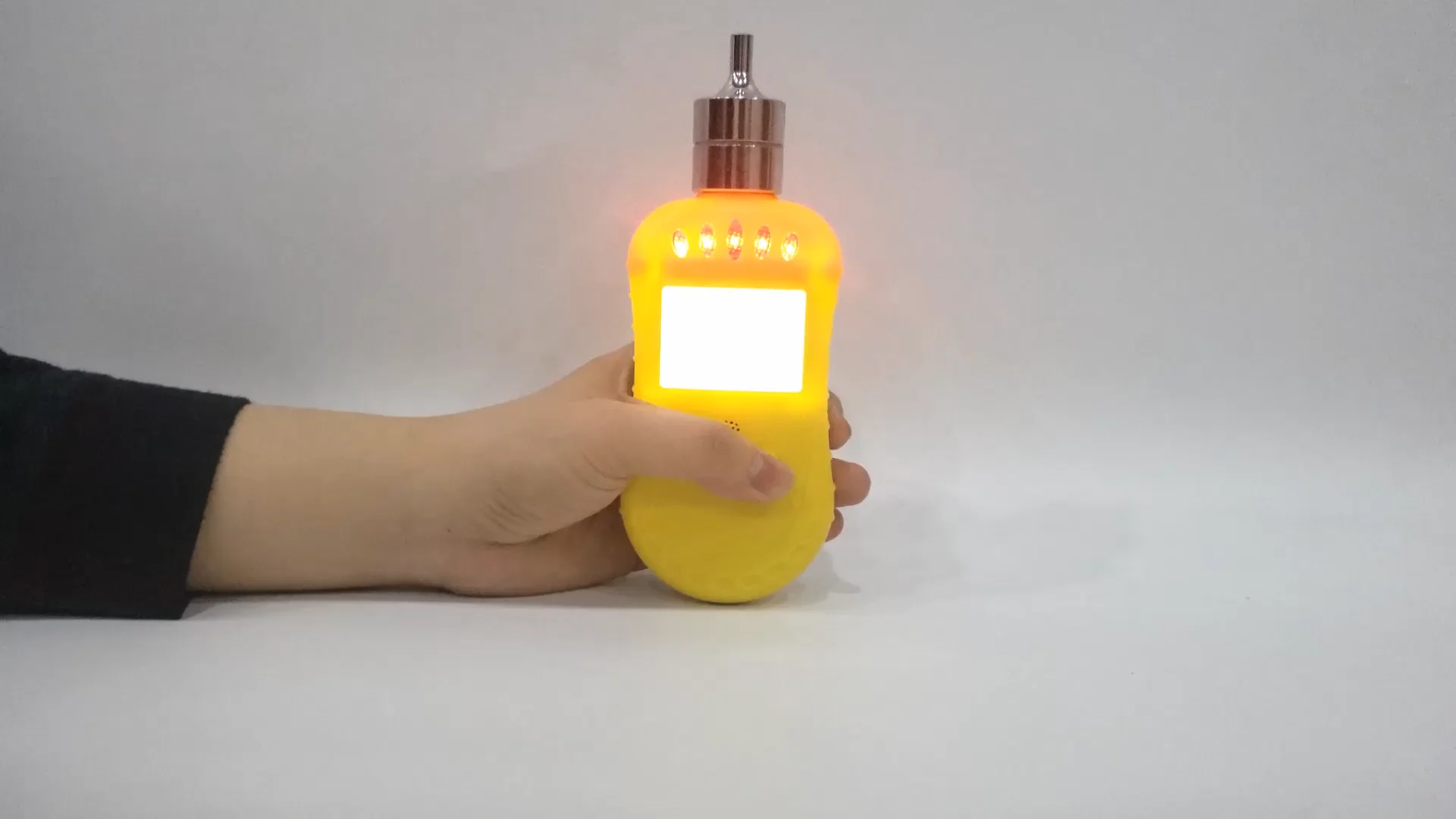 Portable nitrous oxide gas detector N2O analyzer with pump 
Portable nitrous oxide gas detector N2O analyzer with pump