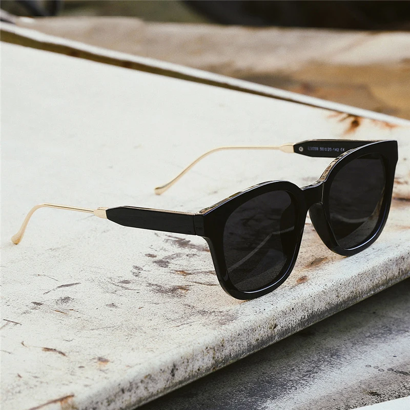 Box men sunglasses polarized sunglasses Japan and Europe the polarized sunglasses Outdoor Fashion Riding night-vision Glasses
Box men sunglasses polarized sunglasses Japan and Europe the polarized sunglasses Outdoor Fashion Riding night-vision Glasses
