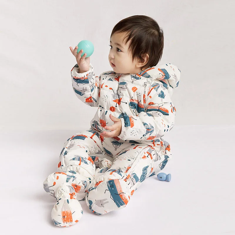 Winter Baby Down Jumpsuit Infant Thickened Cartoon Printed Romper With Foot Cover and Gloves
Winter Baby Down Jumpsuit Infant Thickened Cartoon Printed Romper With Foot Cover and Gloves