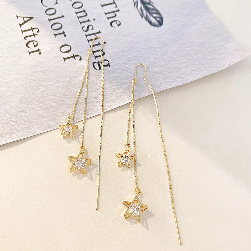 Женские серьги-гвоздики из серебра пробы 
Женские серьги-гвоздики из серебра пробы