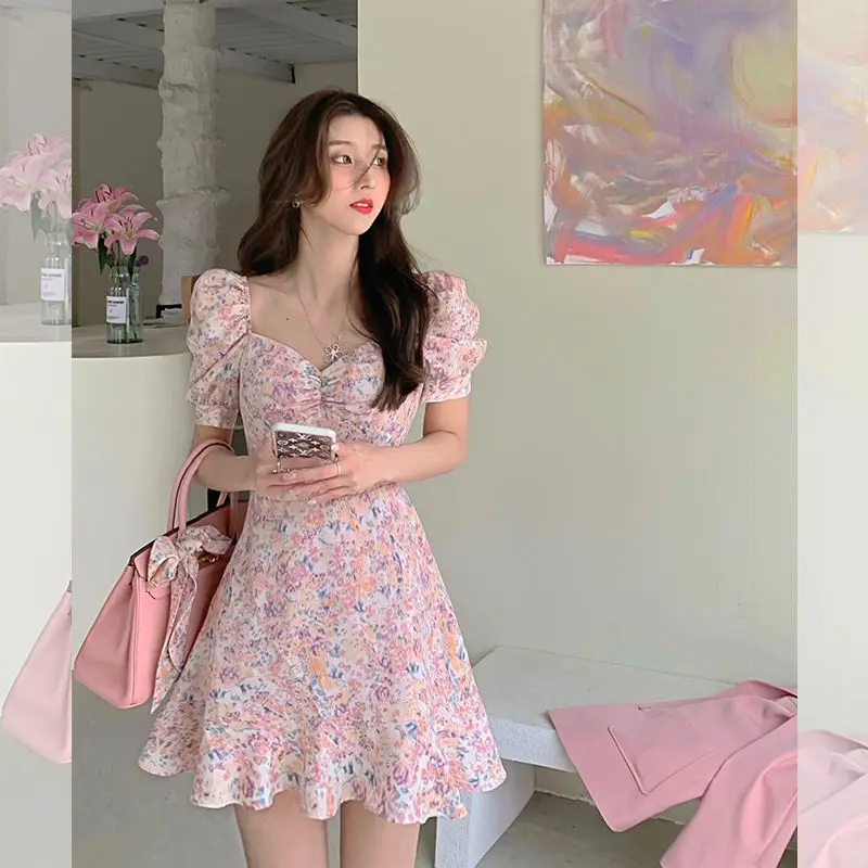 2022 Summer Square Collar Yellow Mini Dress Short Sleeve Sweet Floral Printed Dress Beach Elegant Ruffles Dress Korean
2022 Summer Square Collar Yellow Mini Dress Short Sleeve Sweet Floral Printed Dress Beach Elegant Ruffles Dress Korean