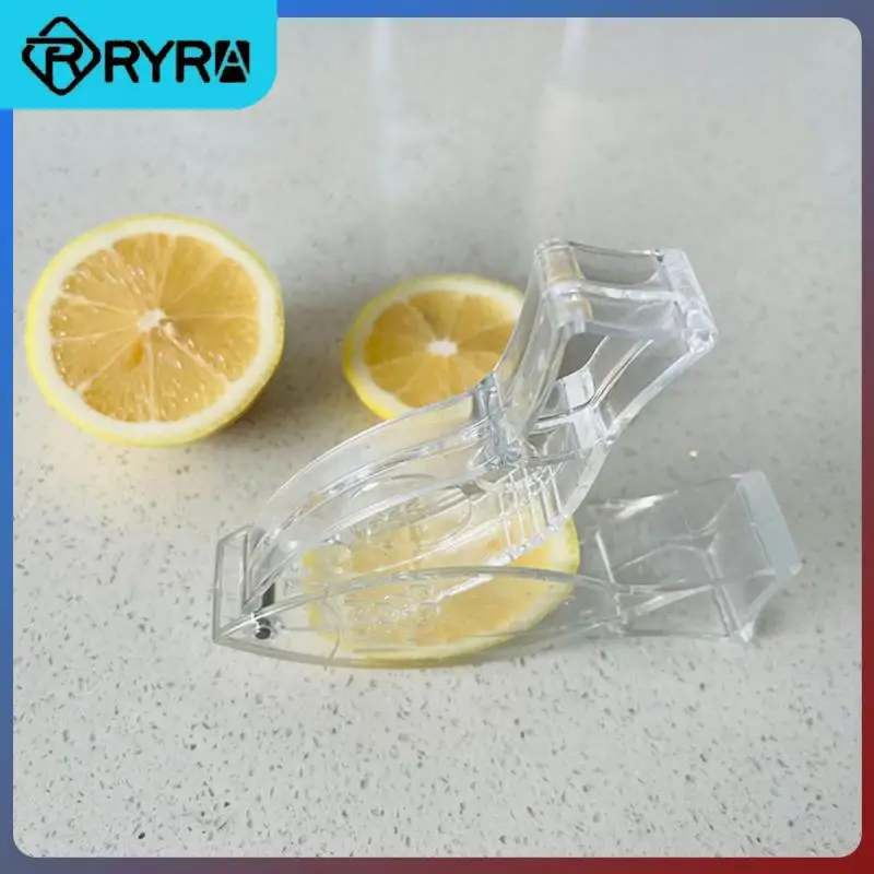 Fish Shape Portable Fruit Juicer Transparent Manual Juicer Mini Lemon Squeezer Kitchen Juicing Tools Durable Multifunctional 1pc
Fish Shape Portable Fruit Juicer Transparent Manual Juicer Mini Lemon Squeezer Kitchen Juicing Tools Durable Multifunctional 1pc