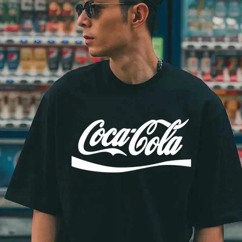 Хлопковая футболка Coca-Cola, свободная Мужская парная одежда с коротким рукавом, трендовые топы, летняя одежда
Хлопковая футболка Coca-Cola, свободная Мужская парная одежда с коротким рукавом, трендовые топы, летняя одежда