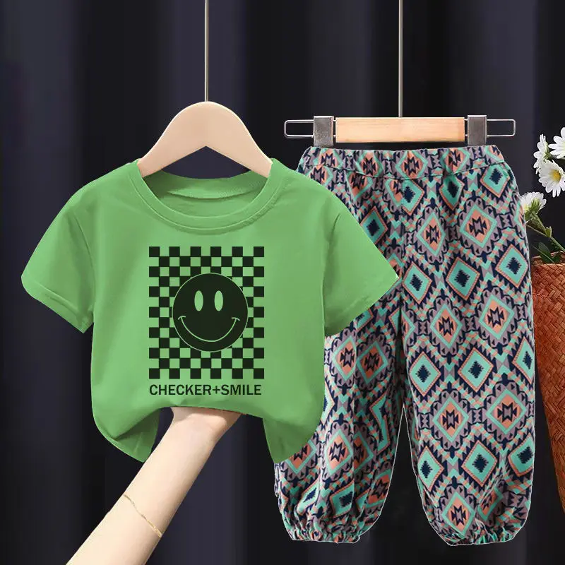 Korean Children's Cotton Clothing 2023 Kid Boys Smiley Short Sleeve Tshirts Plaid Pant Set Top Trousers 2Pcs Outfits Loungewear
Korean Children's Cotton Clothing 2023 Kid Boys Smiley Short Sleeve Tshirts Plaid Pant Set Top Trousers 2Pcs Outfits Loungewear