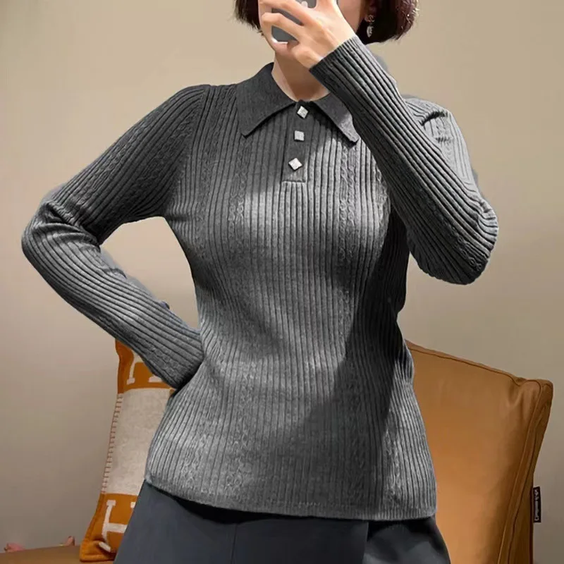 Women Sweater Rib Turn-down Collar Metal Buttons Decoration Knitted Pullover Top
Women Sweater Rib Turn-down Collar Metal Buttons Decoration Knitted Pullover Top