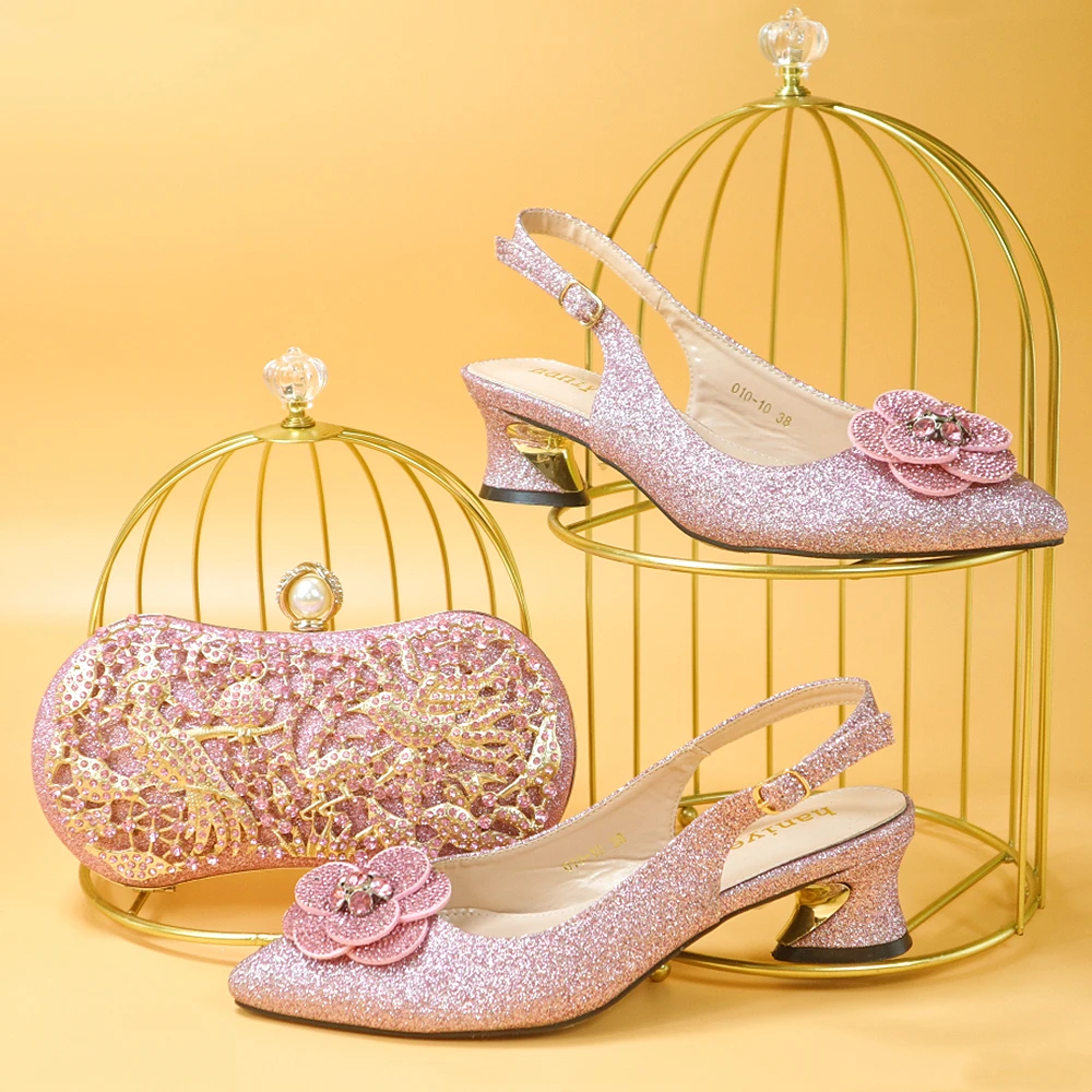 Mature Italian Design 2022 Afrcian Hot Sellling Italian Design Pink Color Party Women Shoes and Bag Decorated With Rhinestone
Mature Italian Design 2022 Afrcian Hot Sellling Italian Design Pink Color Party Women Shoes and Bag Decorated With Rhinestone