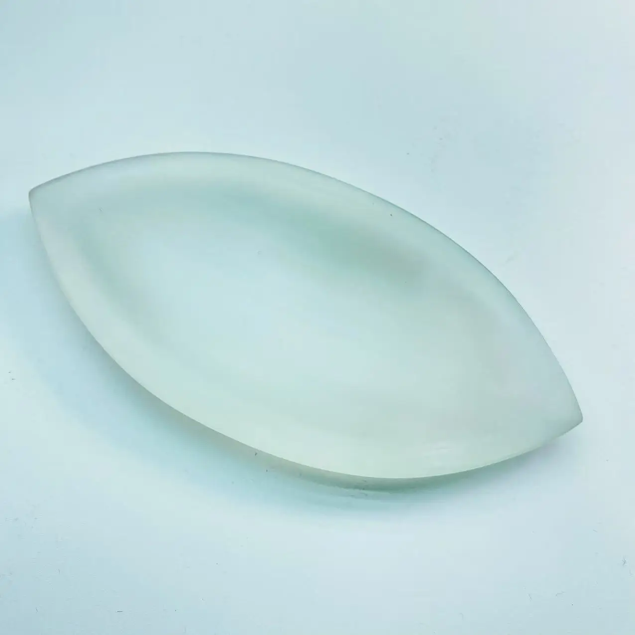 Большая полированная чаша из селенита
Большая полированная чаша из селенита