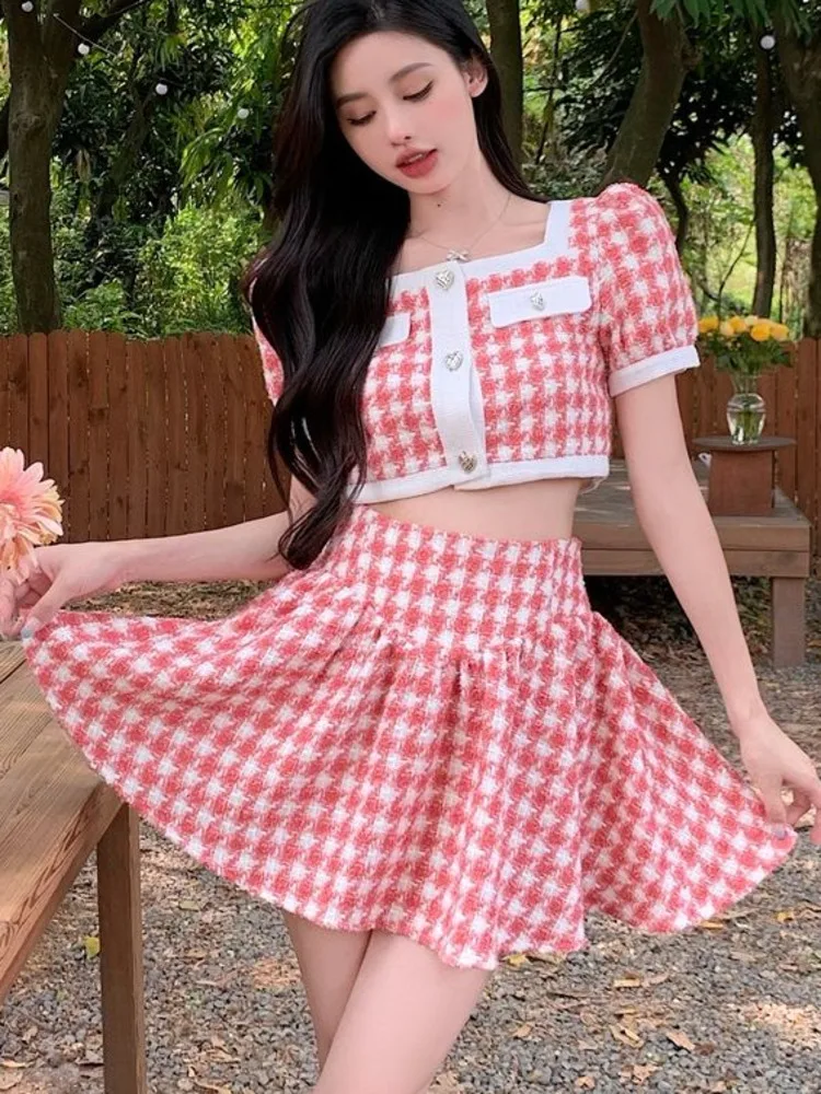 High Quality Small Fragrance Tweed Two Piece Set Women Short Jacket Coat Crop Top + Skirt Sets Korean Sweet Summer 2 Piece Suits
High Quality Small Fragrance Tweed Two Piece Set Women Short Jacket Coat Crop Top + Skirt Sets Korean Sweet Summer 2 Piece Suits