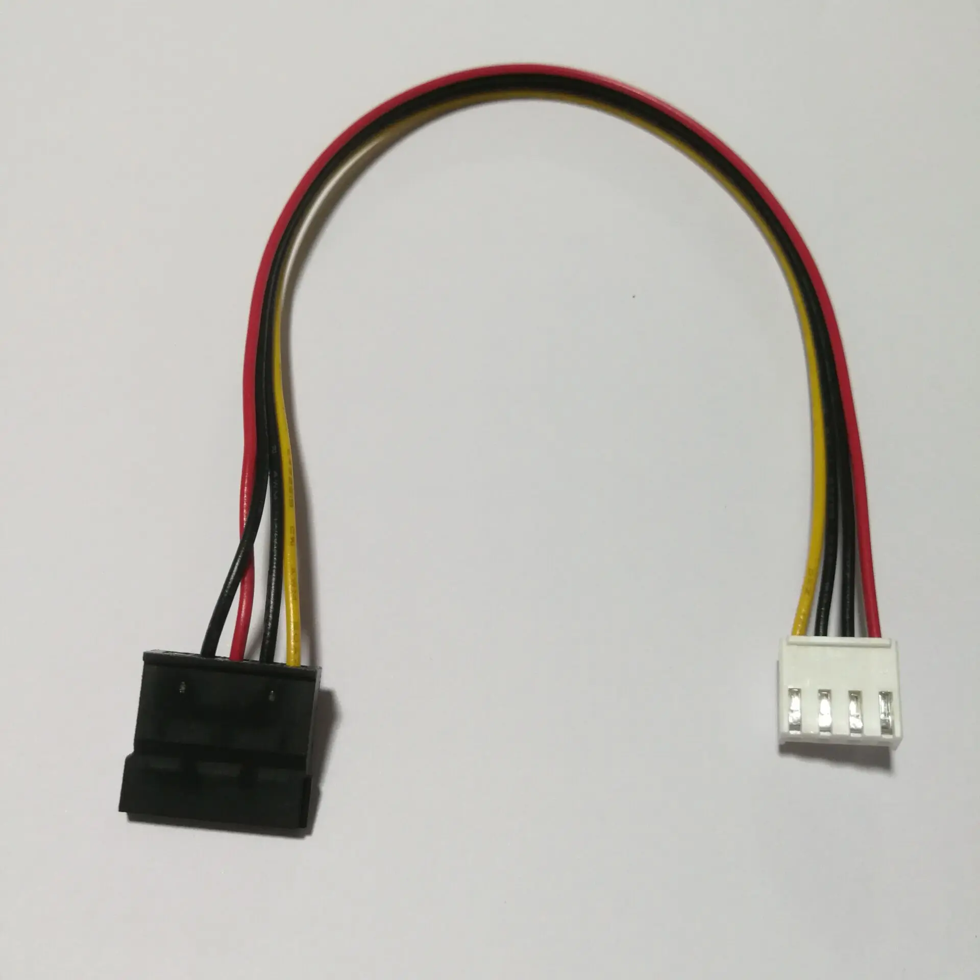 4Pin To SATA Power Cable For Hikvision IP Camera CCTV Hard Disk Power 20CM DAHUA Mini VCR
4Pin To SATA Power Cable For Hikvision IP Camera CCTV Hard Disk Power 20CM DAHUA Mini VCR