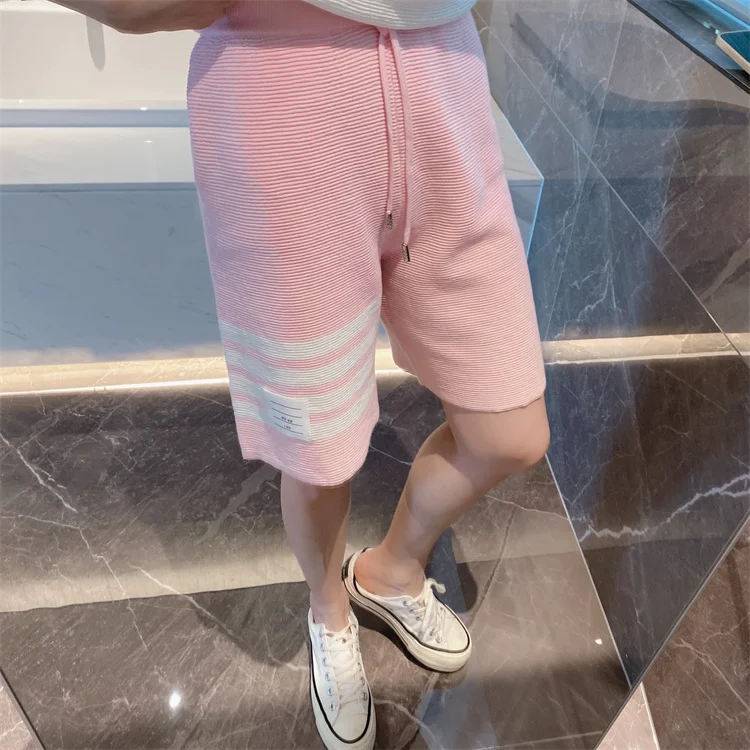 Spot 2022 Summer TB Four-bar High-waisted Drawstring Straight Casual Sports Shorts Loose All-match Five-point Pants
Spot 2022 Summer TB Four-bar High-waisted Drawstring Straight Casual Sports Shorts Loose All-match Five-point Pants