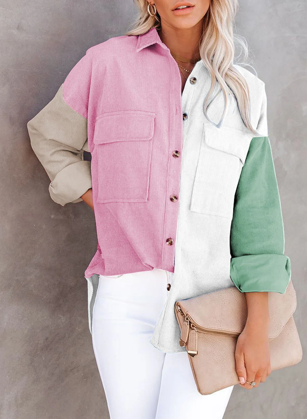 European and American women's clothing 2022 autumn and winter new contrast color corduroy button loose button shirt
European and American women's clothing 2022 autumn and winter new contrast color corduroy button loose button shirt