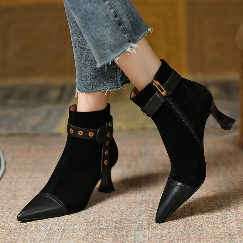 2022 New Size 34-40 Buckle Design Fashion Sexy Soft Pu Leather Women Boots Shoes Winter Street Walking Shoes Ankle Boots
2022 New Size 34-40 Buckle Design Fashion Sexy Soft Pu Leather Women Boots Shoes Winter Street Walking Shoes Ankle Boots