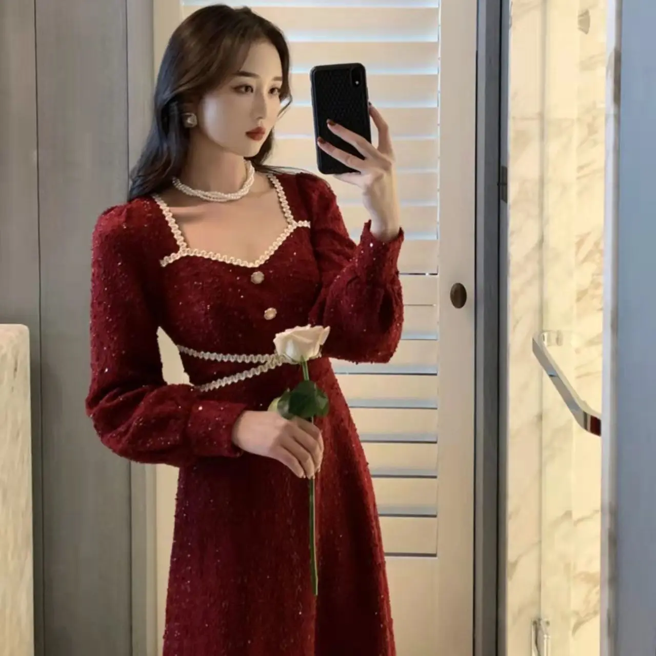 Elegant Retro Waist Contrast Color Dress Women 2022 Spring Autumn French Retro Square Neck Long Sleeve Ladies Design Coat Dress
Elegant Retro Waist Contrast Color Dress Women 2022 Spring Autumn French Retro Square Neck Long Sleeve Ladies Design Coat Dress