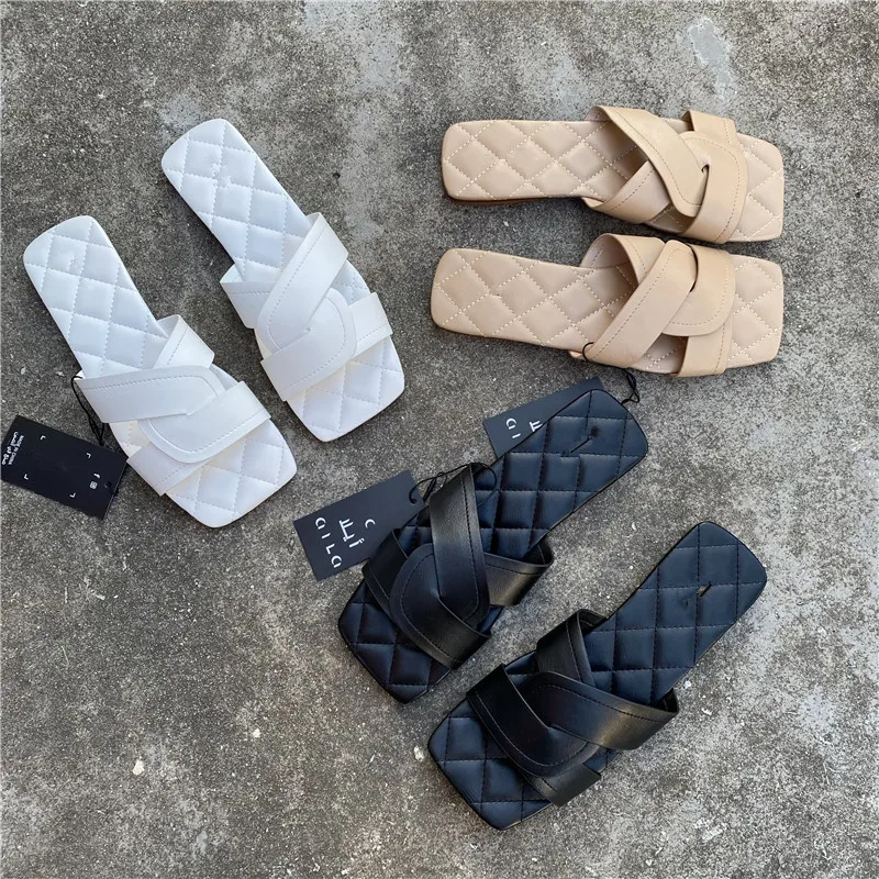 Shoes Woman's Slippers Shale Female Beach Slides Fretwork Heels Low Fashion 2022 Sabot Summer Flat Luxury Basic Rubber Rome PU
Shoes Woman's Slippers Shale Female Beach Slides Fretwork Heels Low Fashion 2022 Sabot Summer Flat Luxury Basic Rubber Rome PU