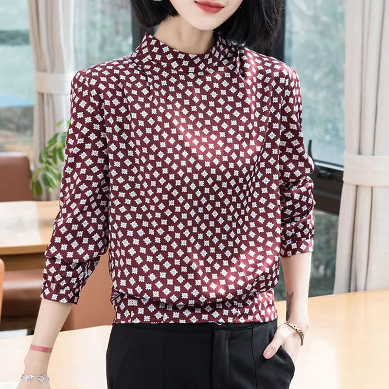 2023 New Vintage Printed Stand Collar Blouse Spring Autumn Long Sleeve Slim Female Clothing Fashion Button Folds All-match Shirt
2023 New Vintage Printed Stand Collar Blouse Spring Autumn Long Sleeve Slim Female Clothing Fashion Button Folds All-match Shirt