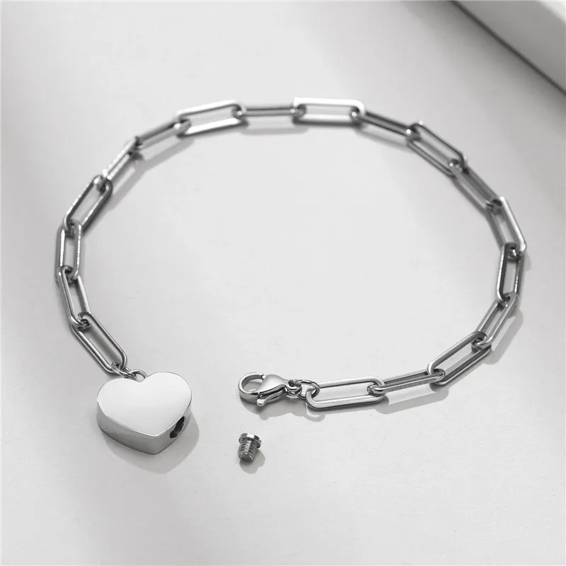 ZORCVENS New Fashion Heart Charm Stainless Steel Bracelet For Women Vintage Silver Color Punk Thick Chain Bracelets Jewelry Gift
ZORCVENS New Fashion Heart Charm Stainless Steel Bracelet For Women Vintage Silver Color Punk Thick Chain Bracelets Jewelry Gift