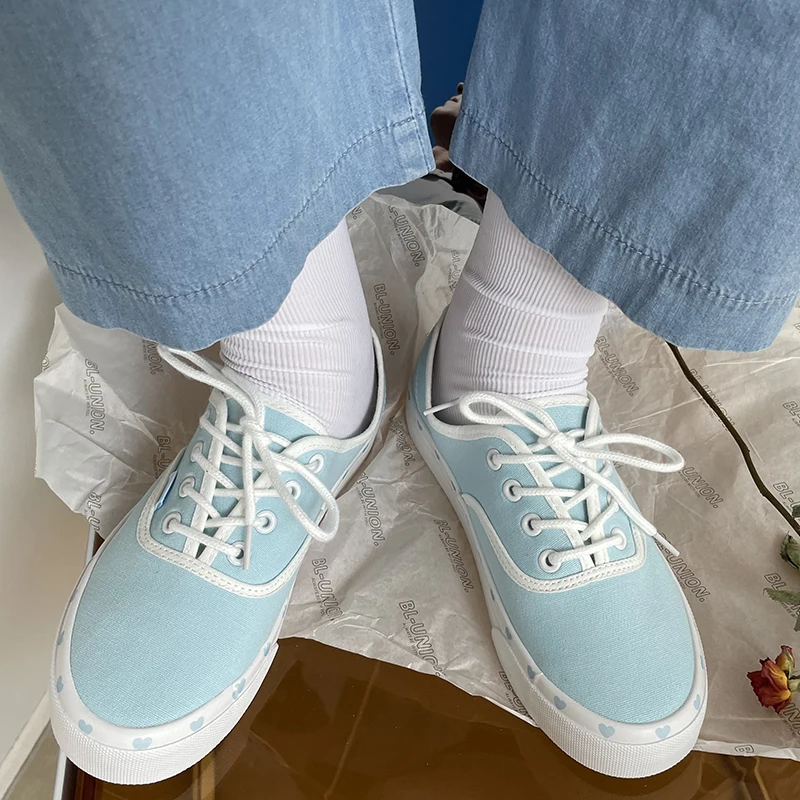 Sneakers Women Kawaii Jelly Canvas Shoes Flat Platform Sports Vulcanize Harajuku Anime Casual Korean Rubber Sole Running Summer
Sneakers Women Kawaii Jelly Canvas Shoes Flat Platform Sports Vulcanize Harajuku Anime Casual Korean Rubber Sole Running Summer