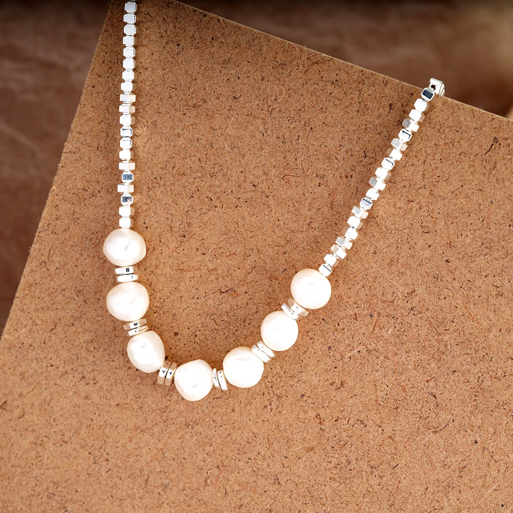 2022 newest Baroque natural pearl bead necklace heart pendant Classic Simple Elegant fashion charm jewelry women wholesale
2022 newest Baroque natural pearl bead necklace heart pendant Classic Simple Elegant fashion charm jewelry women wholesale