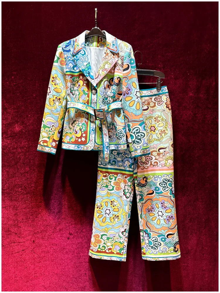 Женская одежда в европейском и американском стиле, осень 2023, новый блейзер с длинными рукавами и винтажным принтом на воротнике, брюки 9/10, модный костюм
Женская одежда в европейском и американском стиле, осень 2023, новый блейзер с длинными рукавами и винтажным принтом на воротнике, брюки 9/10, модный костюм