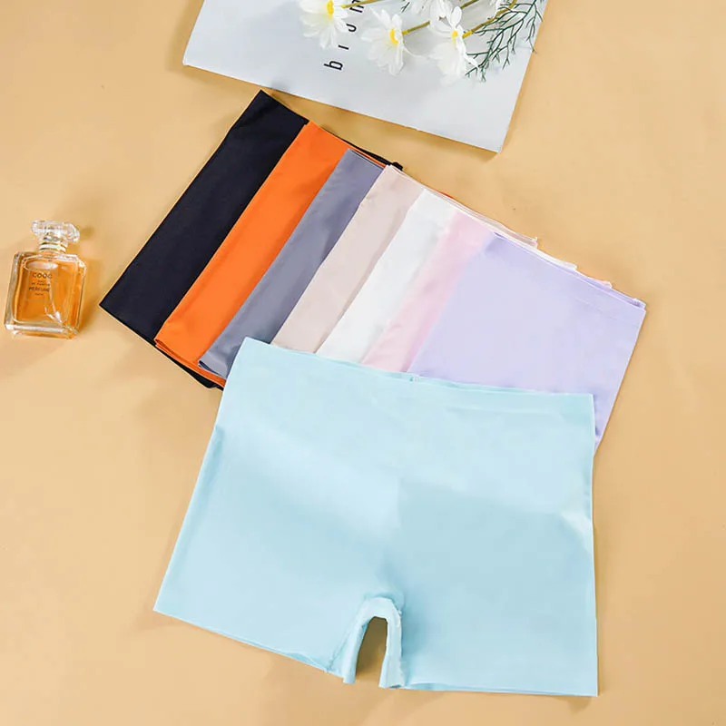 Женские хлопковые антибактериальные боксеры Ice шелковое бесшовное белье, женские тонкие Защитные шорты, тонкие мягкие трусы для женщин
Женские хлопковые антибактериальные боксеры Ice шелковое бесшовное белье, женские тонкие Защитные шорты, тонкие мягкие трусы для женщин