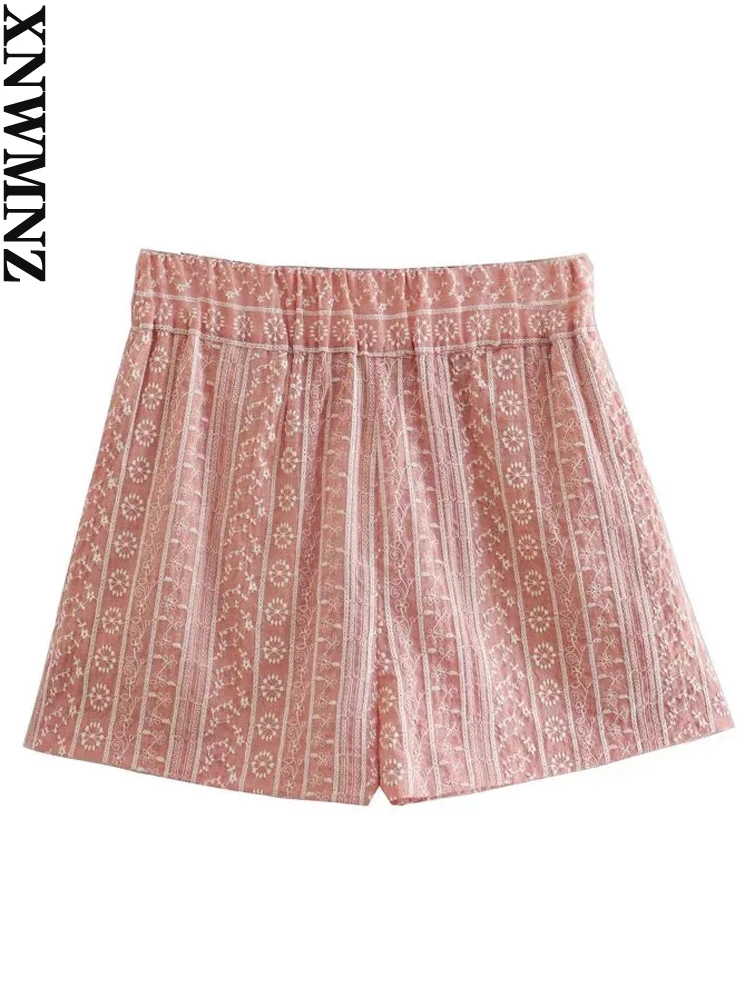 

XNWMNZ 2022 Fashion Contrast Color Embroidered Bermuda Shorts Women Retro High Waist Elastic Belt Back Patch Pocket Shorts Mujer