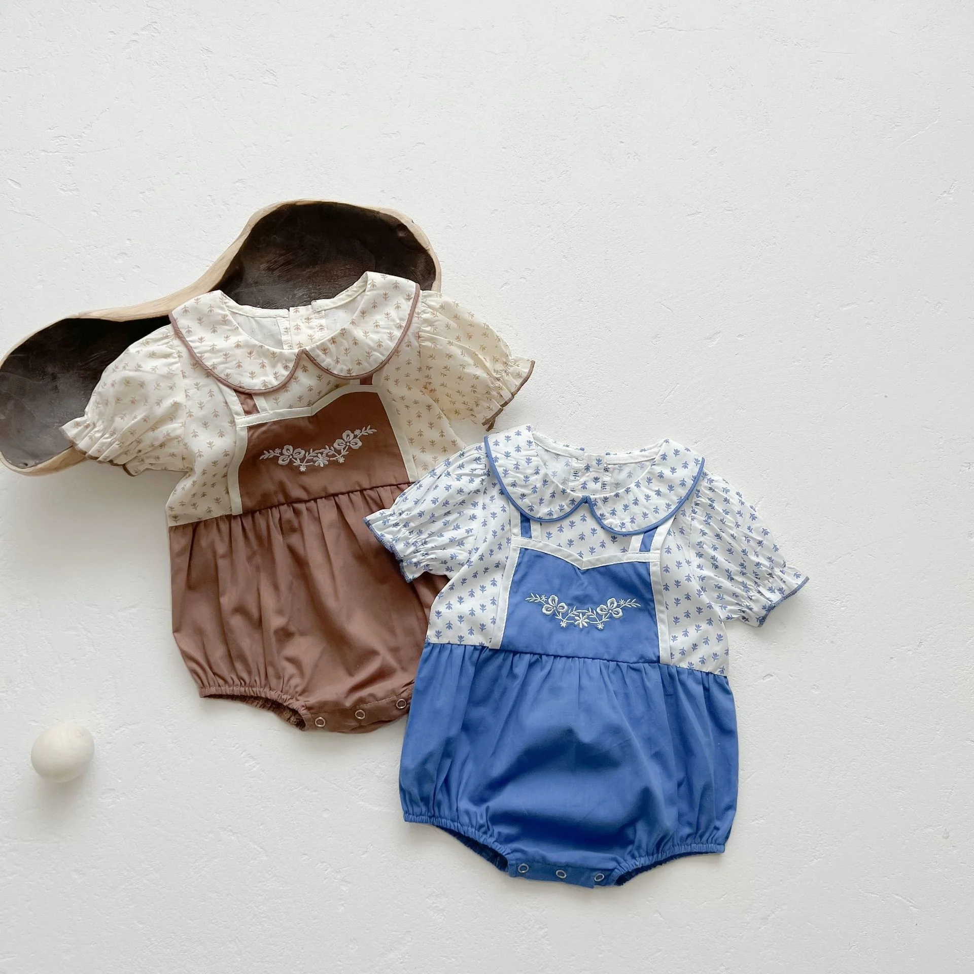 Girl Baby Floret Embroidery Doll Lapel Bag Fart Clothes Fake Two Piece Bubble Sleeve
Girl Baby Floret Embroidery Doll Lapel Bag Fart Clothes Fake Two Piece Bubble Sleeve