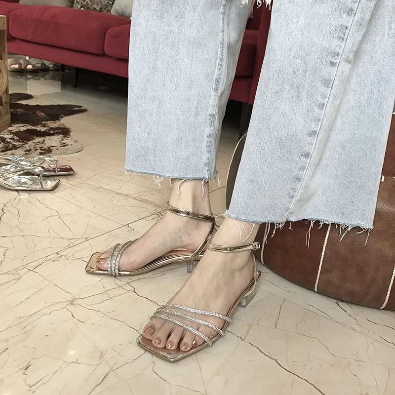 Fashion Women Sandals Narrow Band Ankle Strap Summer Sandals Slides Buckle Design Rhinestone Chain Silver Gold Party Low Heels
Fashion Women Sandals Narrow Band Ankle Strap Summer Sandals Slides Buckle Design Rhinestone Chain Silver Gold Party Low Heels