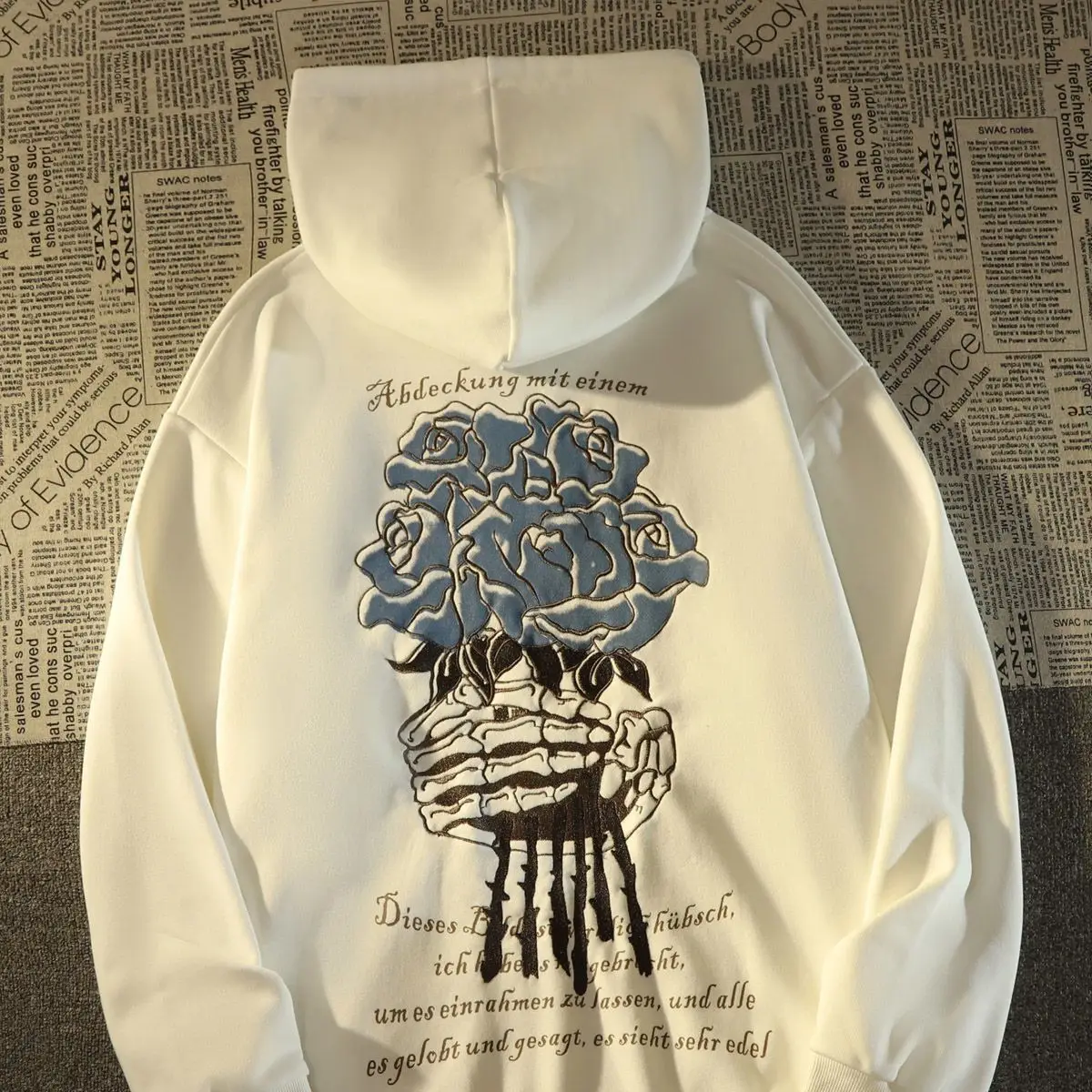 Hiphop Floral Skull Hand Print Hooded Sweater ins Harajuku Style Autumn Winter Loose Long Sleeve Jacket Fashion 4XL demon slayer
Hiphop Floral Skull Hand Print Hooded Sweater ins Harajuku Style Autumn Winter Loose Long Sleeve Jacket Fashion 4XL demon slayer
