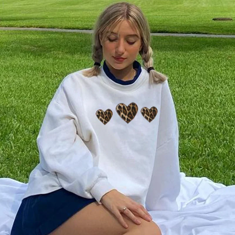 Cottagecore Pullovers Women Leopard Heart Embroidery Casual Sweatshirts 2021 Spring Autumn New Fashion Y2k Vintage Long Tops
Cottagecore Pullovers Women Leopard Heart Embroidery Casual Sweatshirts 2021 Spring Autumn New Fashion Y2k Vintage Long Tops