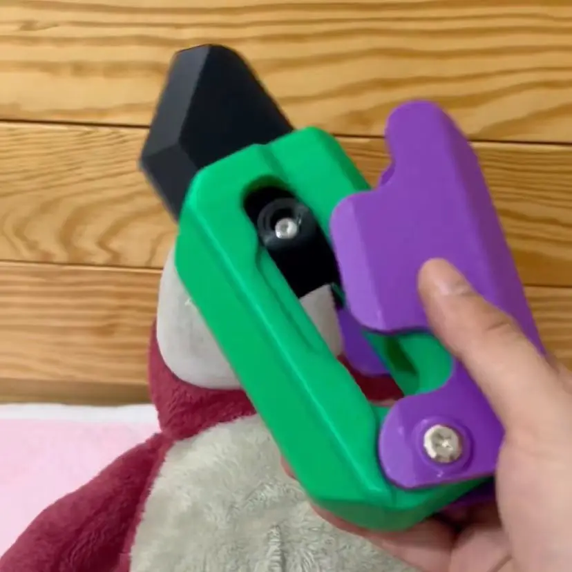 Extra-large 3D Gravity Knife Carrot Knife Fidget Toys Children Decompression Push Card Cartoon 3D Printing Creative Kid Gifts
Extra-large 3D Gravity Knife Carrot Knife Fidget Toys Children Decompression Push Card Cartoon 3D Printing Creative Kid Gifts