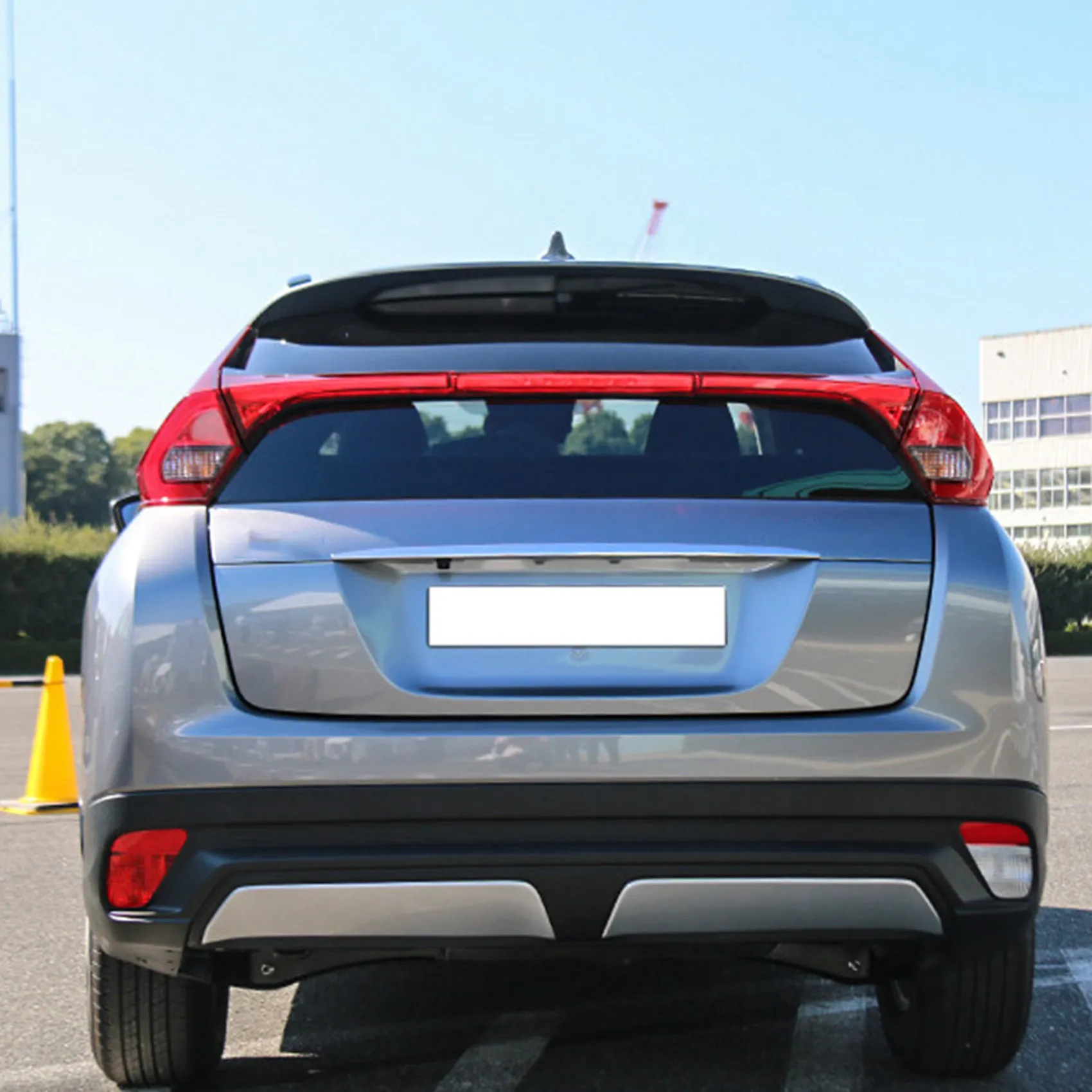 Автомобильный задний дополнительный тормозной фонарь для Mitsubishi Eclipse Cross 2018 2019, дополнительный третий стоп светильник, стоп-сигнал
Автомобильный задний дополнительный тормозной фонарь для Mitsubishi Eclipse Cross 2018 2019, дополнительный третий стоп светильник, стоп-сигнал
