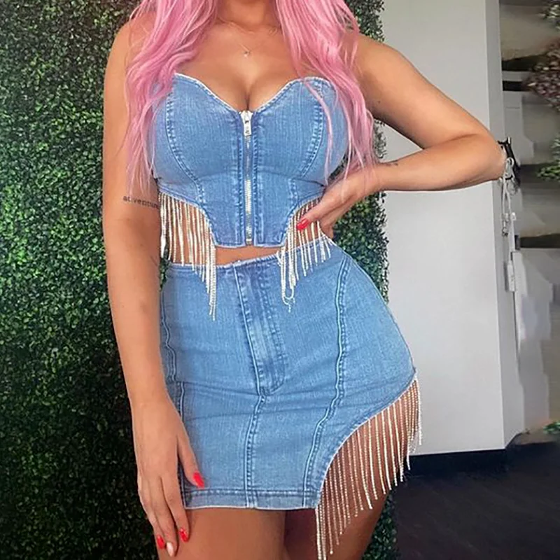 2021 New Cowboy Female Suit Seven-point Blouse Jeans Skirt Suit Fashionable Style Strapless Tassel Sexy Irregular Denim Suit
2021 New Cowboy Female Suit Seven-point Blouse Jeans Skirt Suit Fashionable Style Strapless Tassel Sexy Irregular Denim Suit