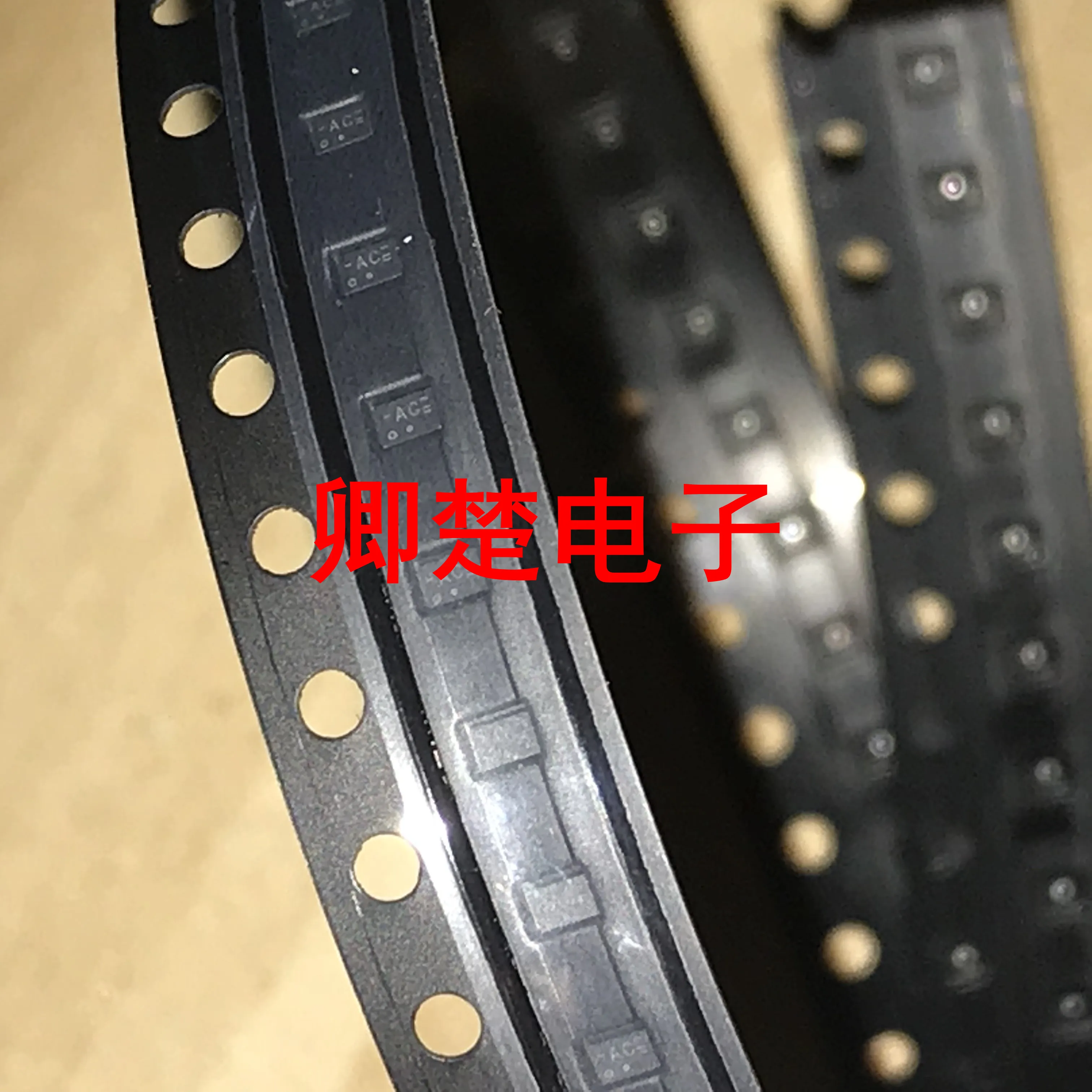 30pcs original new Screen printing AC QFN SOT886 
30pcs original new Screen printing AC QFN SOT886