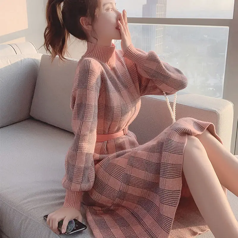Maxi Plaid Turtleneck Pink Sweater Dress for Women Winter Korean Knitted Vintage Casual Bodycon Fashion Dresses Loose Robe Woman
Maxi Plaid Turtleneck Pink Sweater Dress for Women Winter Korean Knitted Vintage Casual Bodycon Fashion Dresses Loose Robe Woman