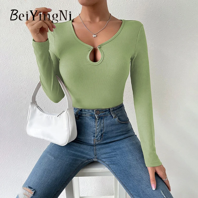 

Повседневная Женская футболка Beiyingni с V-образным вырезом, модные вязаные женские топы с длинным рукавом, облегающая универсальная зеленая ф...