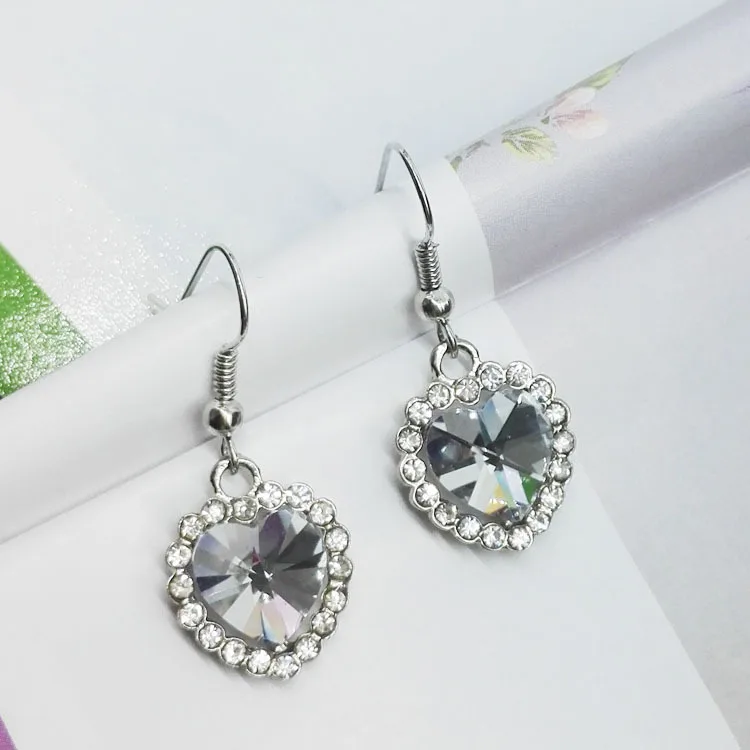 Classic Love Story Colorful Peach Heart - Ocean Peach Heart Crystal Earrings Women's Jewelry Gift
Classic Love Story Colorful Peach Heart - Ocean Peach Heart Crystal Earrings Women's Jewelry Gift