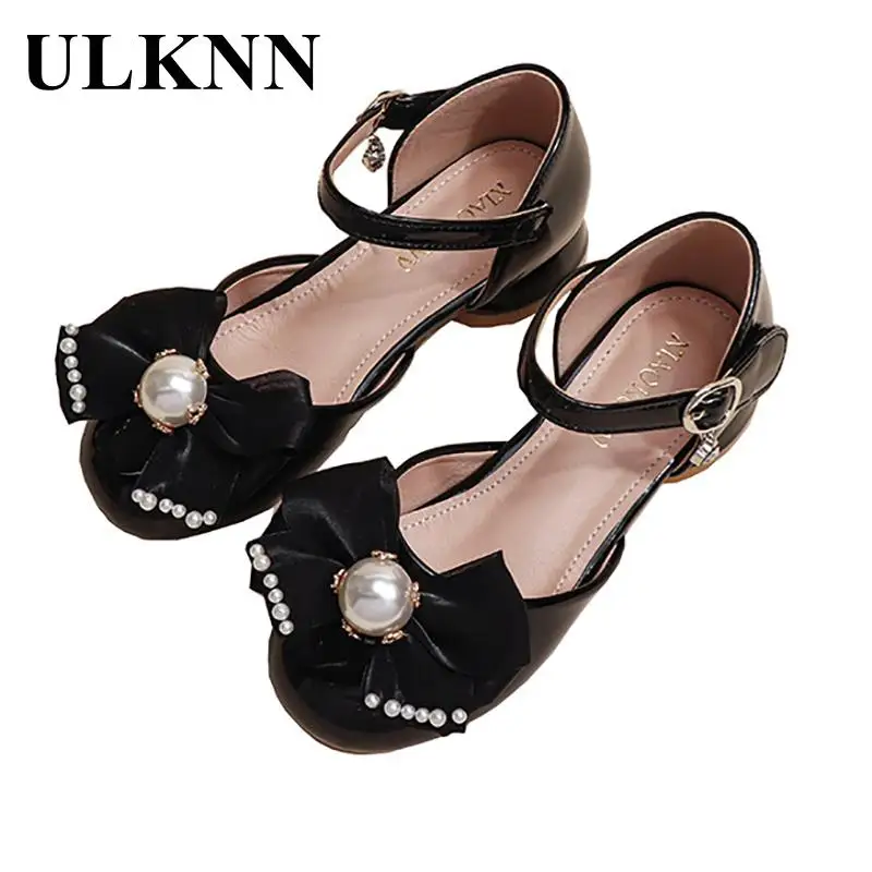 Black Sandals For Children's High-heeled Sandals 2022 Kid's Summer New Girls Red Beading Shoe Princess Shoes Beige Size 25-35
Black Sandals For Children's High-heeled Sandals 2022 Kid's Summer New Girls Red Beading Shoe Princess Shoes Beige Size 25-35