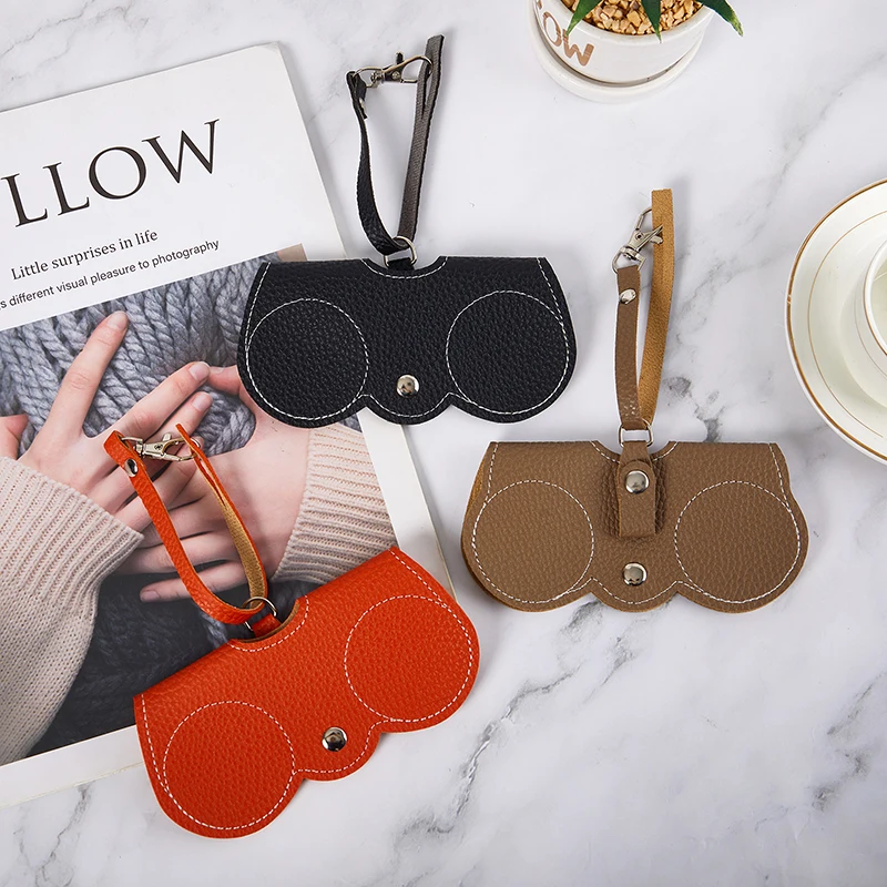 Vintage Glasses Case Portable Sunglasses Holder Reading Glasses Bags Fashion Women Gift Luxury Simple Chains Eyewear Accessories
Vintage Glasses Case Portable Sunglasses Holder Reading Glasses Bags Fashion Women Gift Luxury Simple Chains Eyewear Accessories