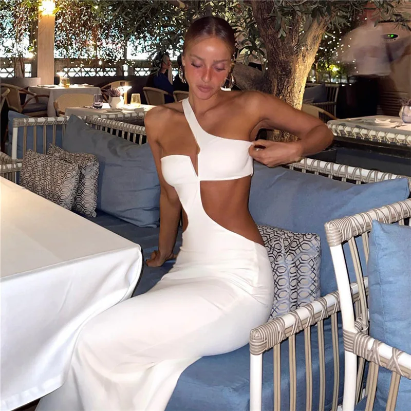 European And American Style 2023 Summer New Women's Fashion Diagonal Shoulder Sexy Hollow Open Back Slim Fit Wrap Hip Dress
European And American Style 2023 Summer New Women's Fashion Diagonal Shoulder Sexy Hollow Open Back Slim Fit Wrap Hip Dress