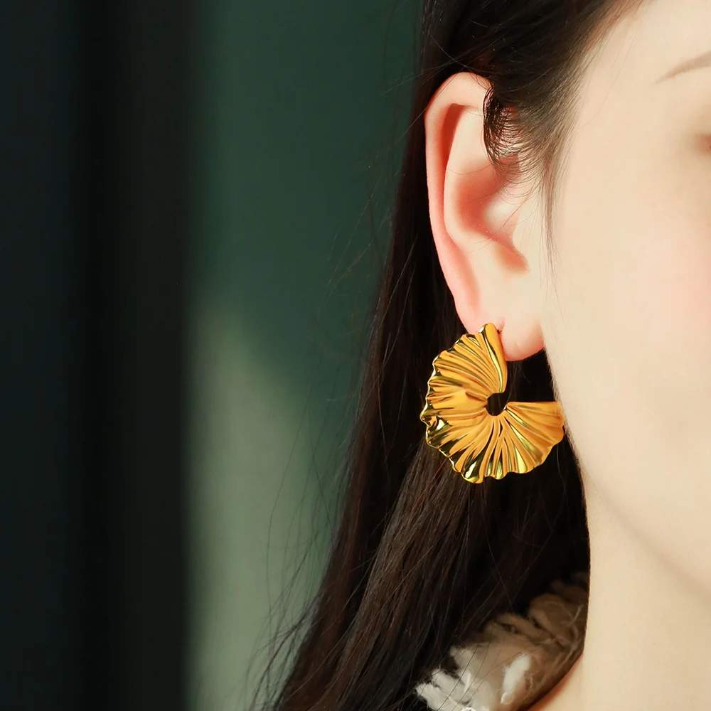 Bohemian Fan Shaped Earrings For Women Exaggerated Irregular Stainless Steel Earrings Fashion Jewelry Party Gifts
Bohemian Fan Shaped Earrings For Women Exaggerated Irregular Stainless Steel Earrings Fashion Jewelry Party Gifts